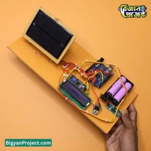 Single Axis Solar Sun Tracker with Voltage Display
